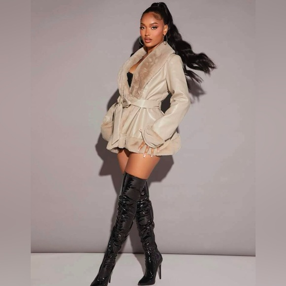 Faux Leather Fur Trim Belted Coat - Picture 4 of 5